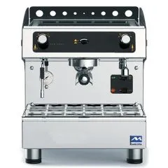 Espressor semi-automat cu 1 grup, boiler 3 litri