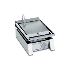Grill Panini Electrolux Professional cu alimentare de la priza, cu placi superioare striate si placi inferioare netede 602118