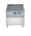 Plita solida Electrolux Professional  cu alimentare pe gaz (7 kW) pe cuptor cu alimentare pe gaz (6 kW)
