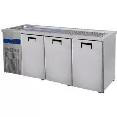 Modul refrigerat de servire, 1 cuva pe stanga, 3 usi pentru butoaie 50 l