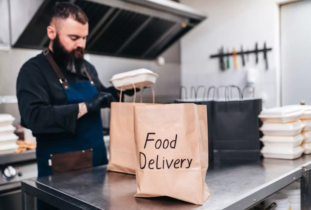 Va prezentam cateva concepte de bucatarie fantoma (ghost kitchen)